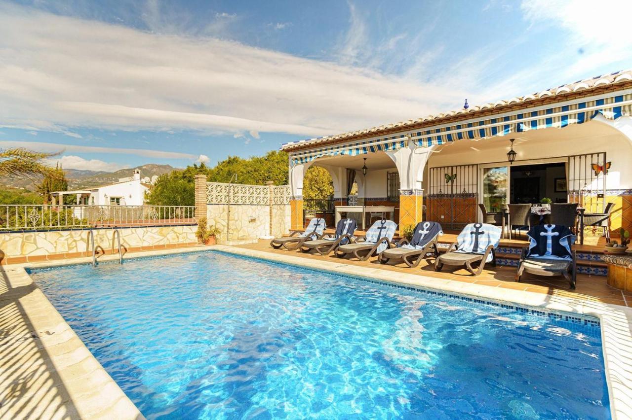 Villa Triana Nerja Bagian luar foto