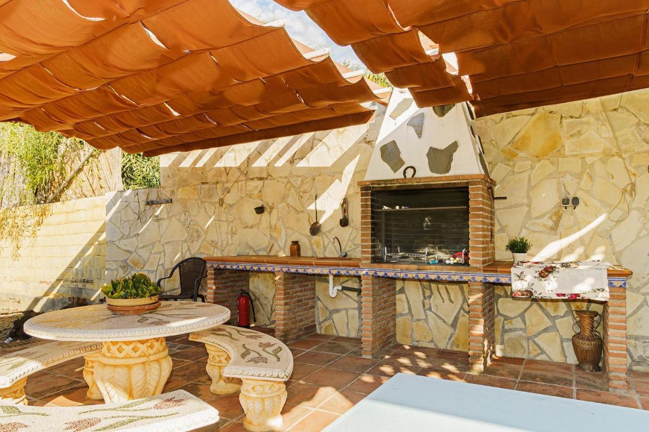 Villa Triana Nerja Bagian luar foto