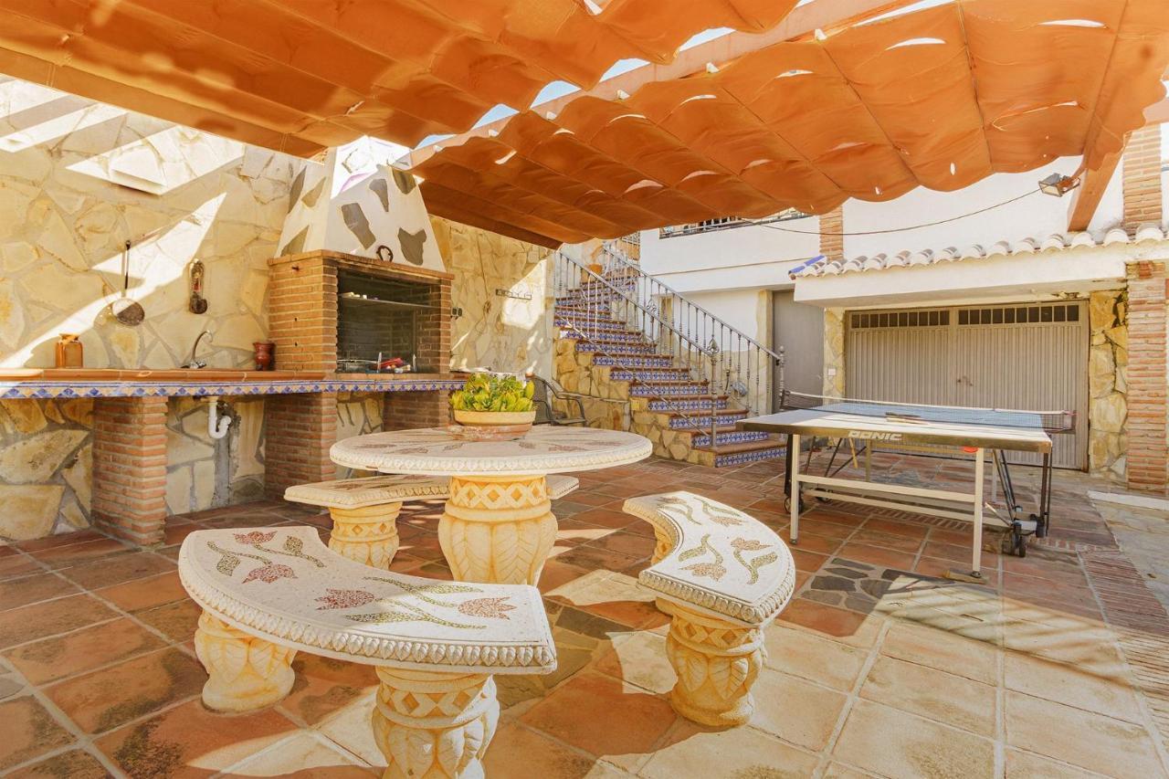 Villa Triana Nerja Bagian luar foto