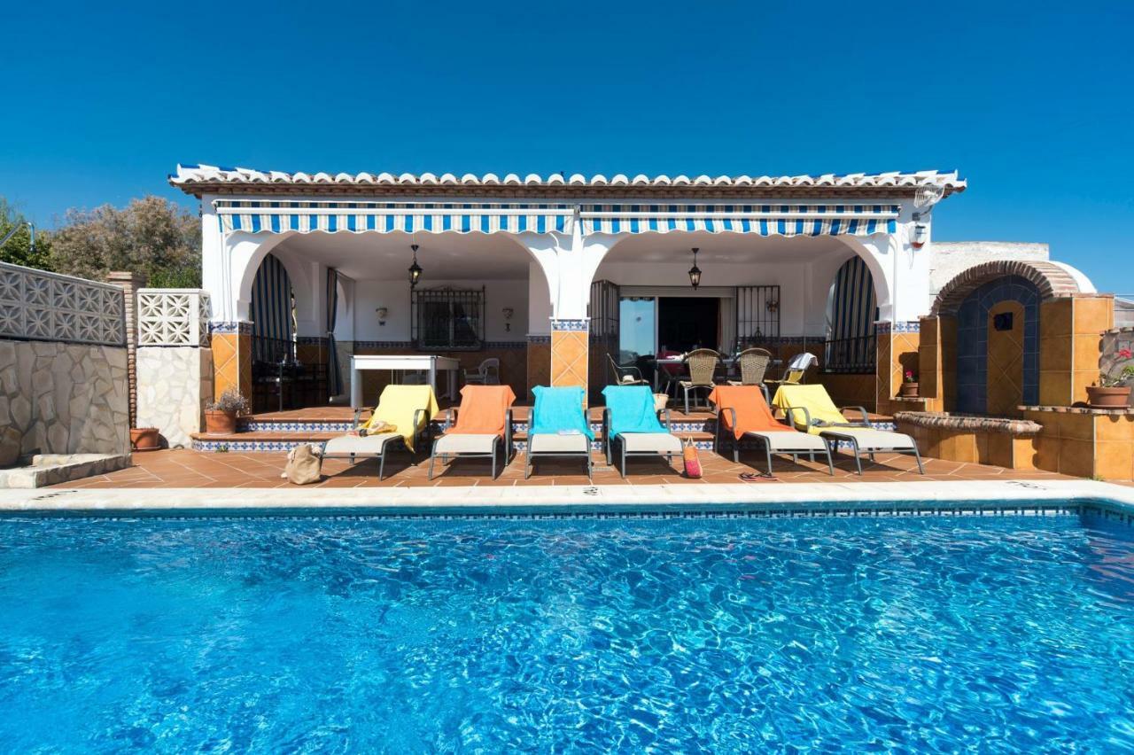 Villa Triana Nerja Bagian luar foto