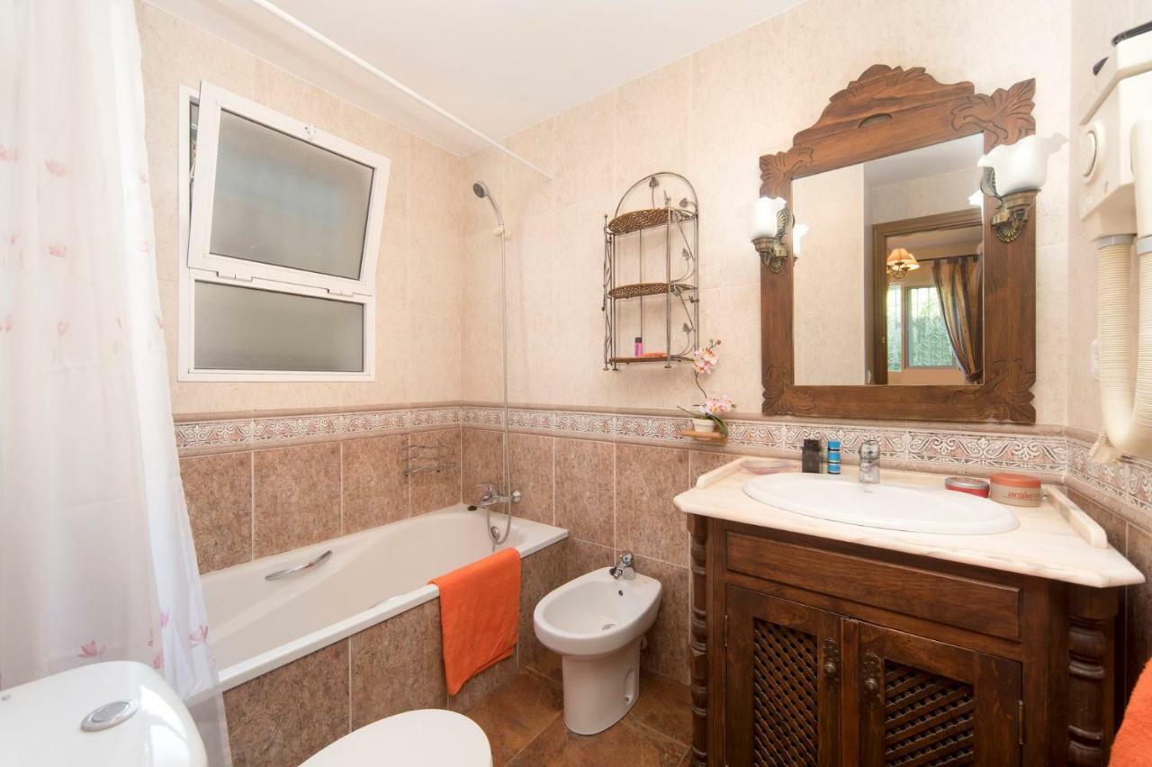 Villa Triana Nerja Bagian luar foto
