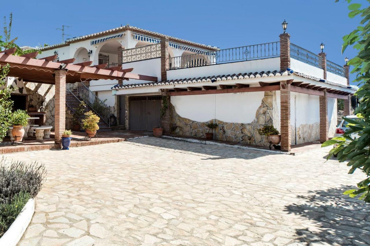 Villa Triana Nerja Bagian luar foto